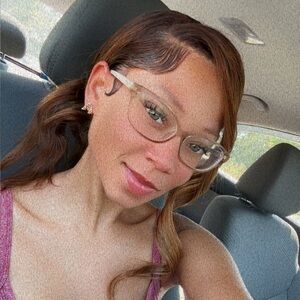 Meet your Posher, Summer